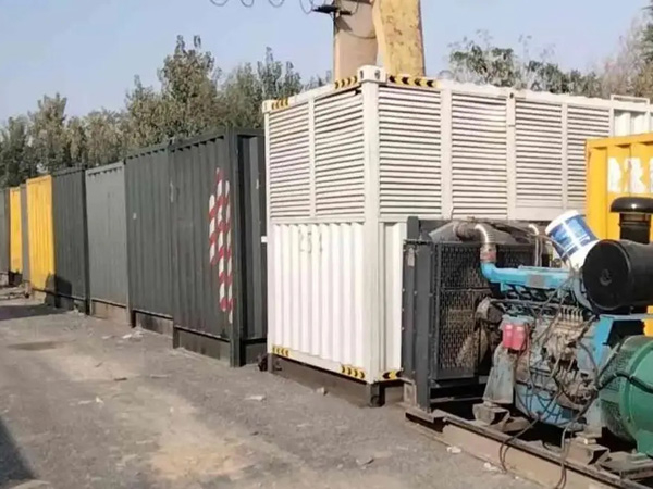迁西200KW柴油发电机机组每小时油耗是多少？